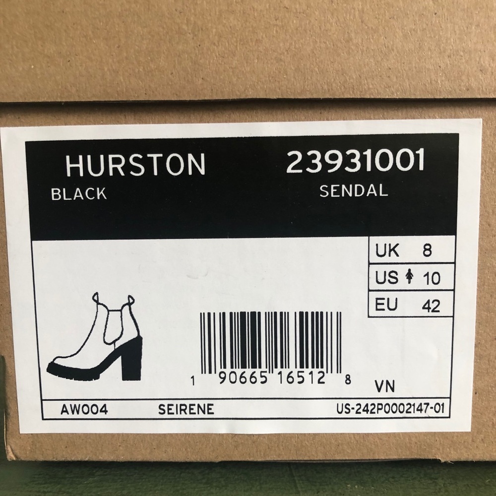 Dr Martens NWT Hurston Lug Sole Chelsea Boots - Picture 8 of 8